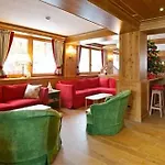 Dream Hotel 3*