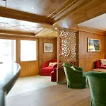 Dream Hotel